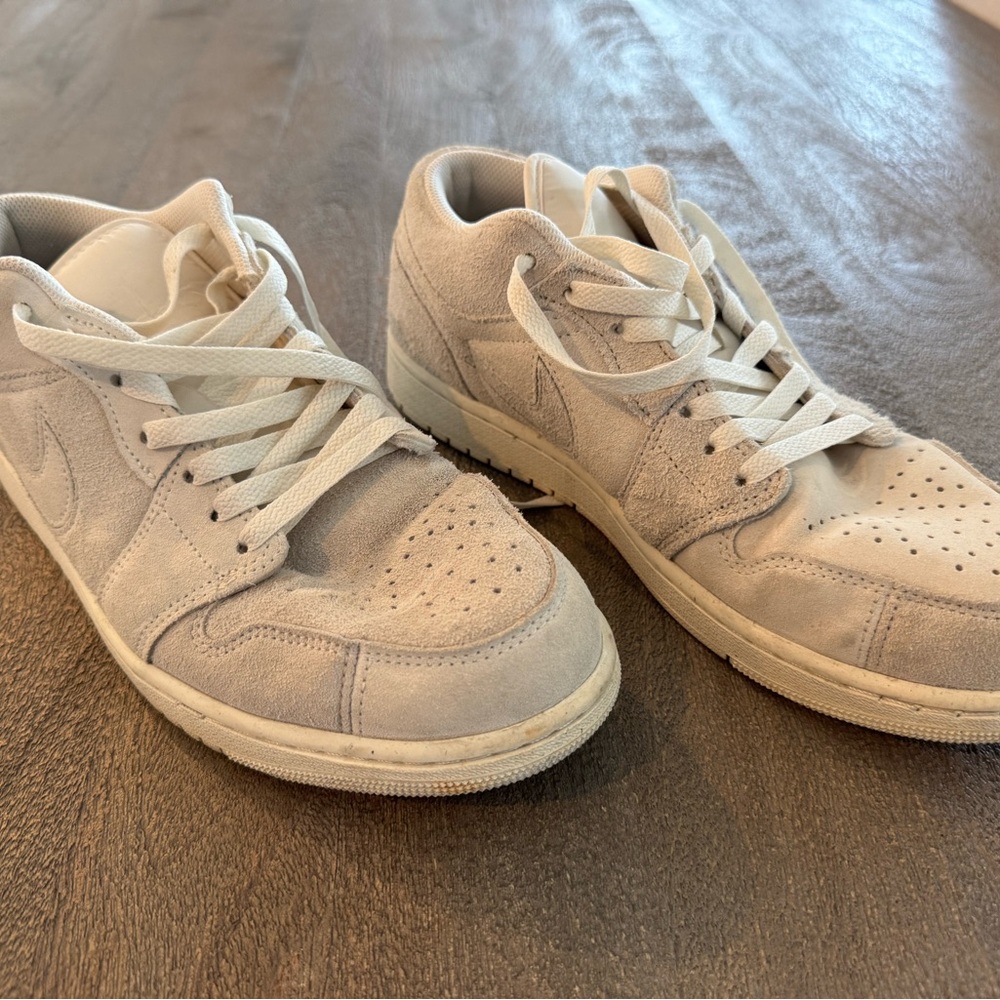 Nike Men's Suede Athletic Shoes